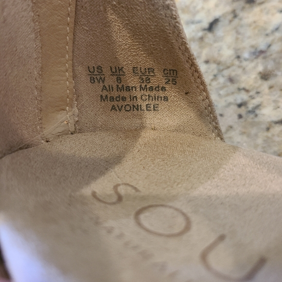 Pink suede gladiator flats - Picture 3 of 3